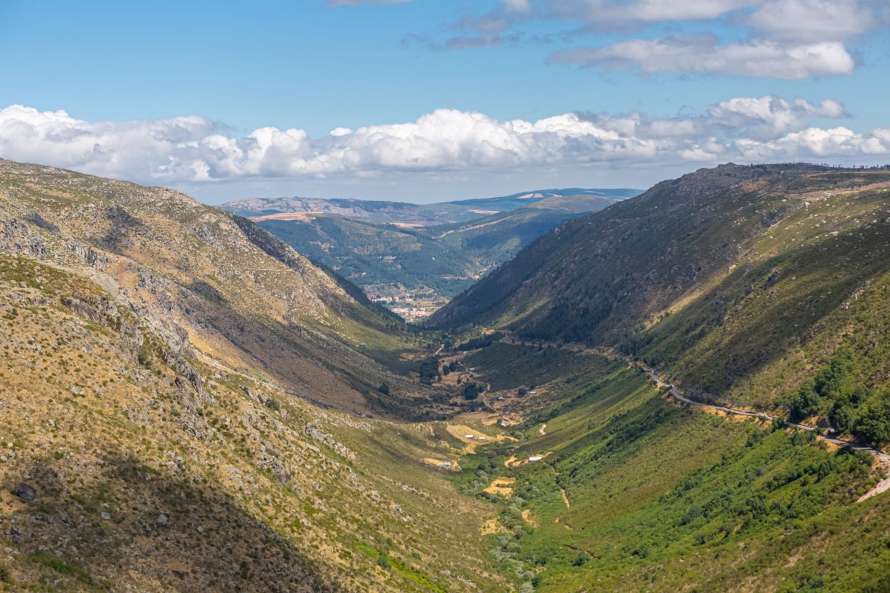 Serra da Estrela glacial valley best time to visit